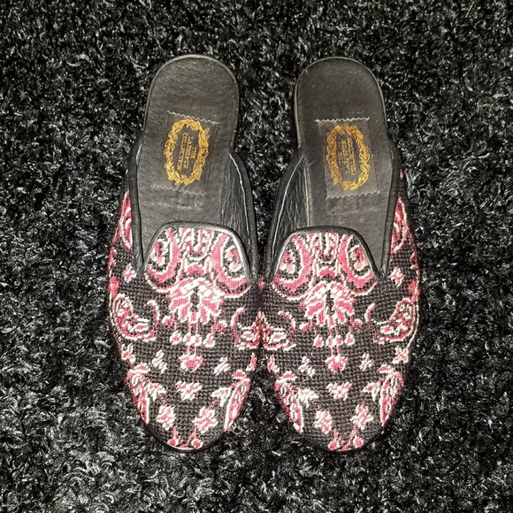 COPY - The Larkspur collection slides - Picture 1 of 6